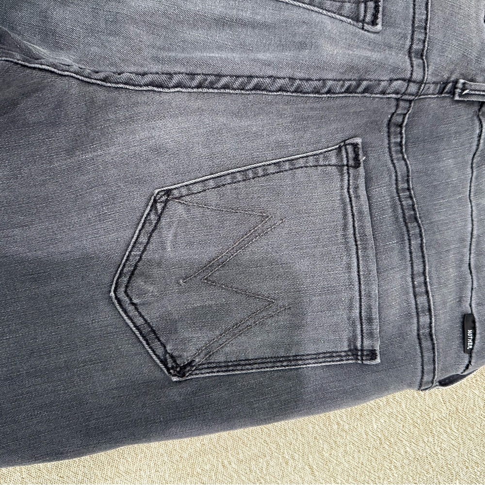 Mother the Looker Jeans - Picture 5 of 7
